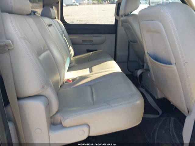 2011 Chevrolet SILVERADO 1500 LT — фото 8