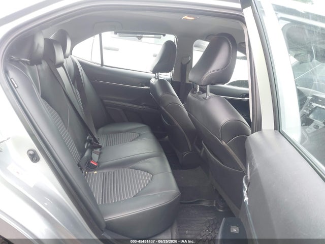 2019 Toyota CAMRY SE photo 8