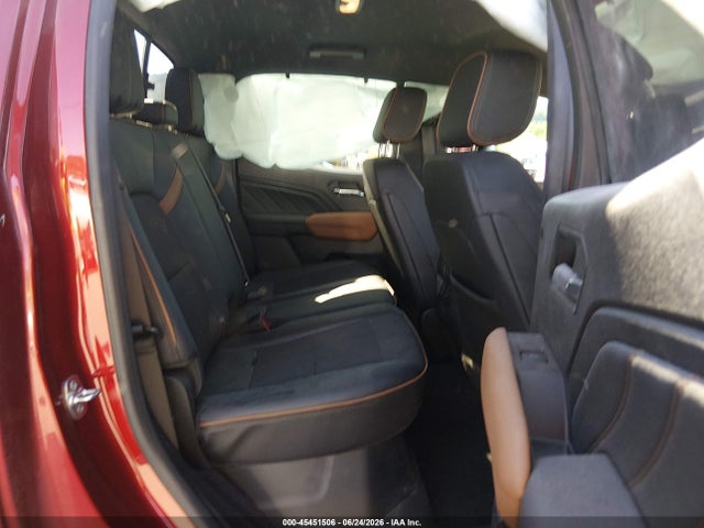 صورة 8 لـ 2024 GMC CANYON 4WD AT4