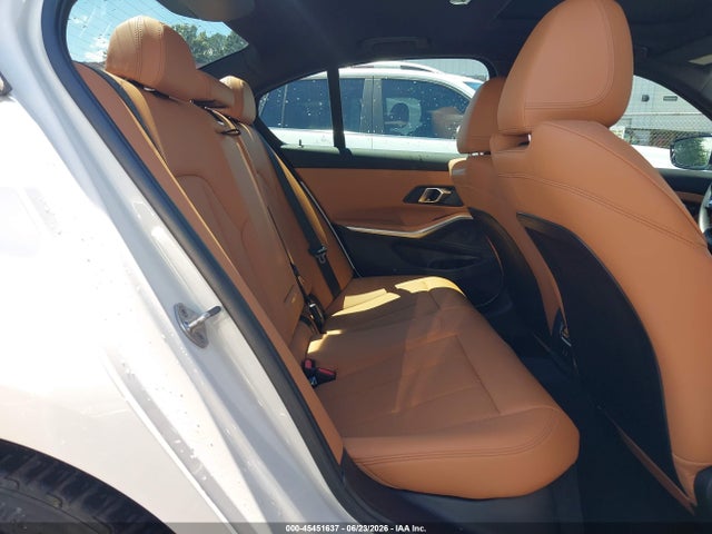 2024 BMW 330I photo 8