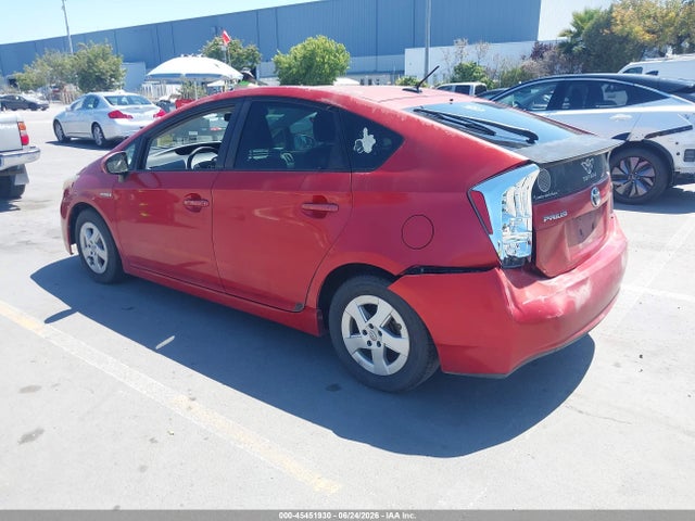 2010 Toyota PRIUS III photo 3