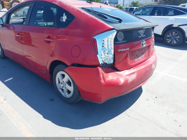 2010 Toyota PRIUS III photo 6