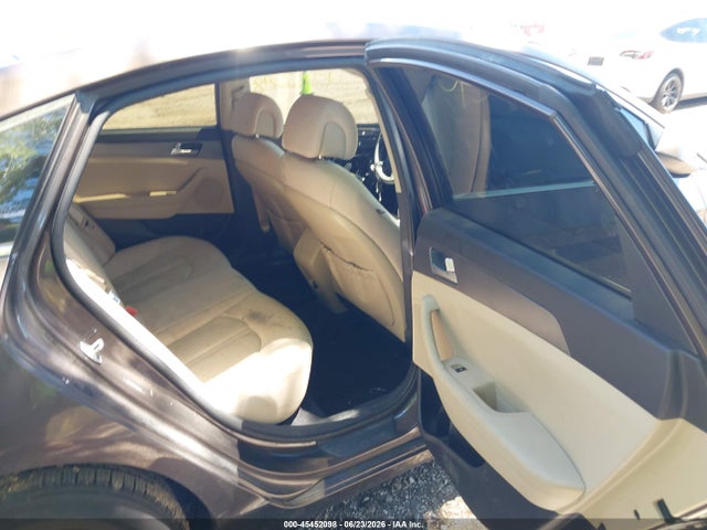 2016 Hyundai SONATA SE — фото 8