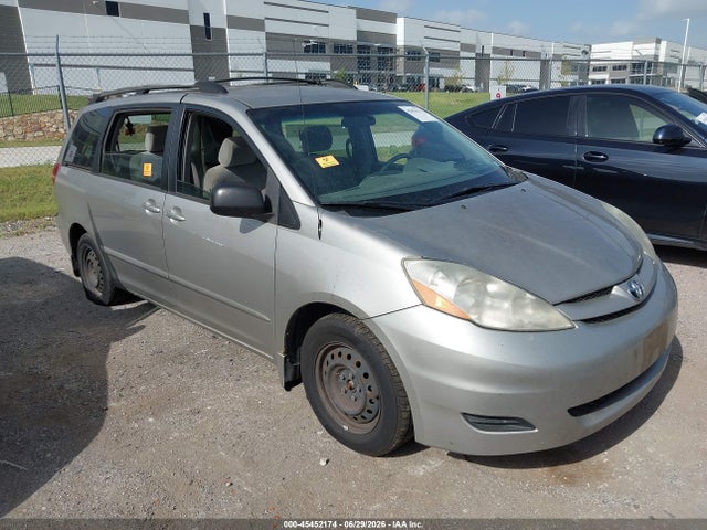 2006 TOYOTA SIENNA CE