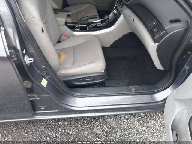 صورة مصغرة 5 لـ 2013 Honda ACCORD TOURING