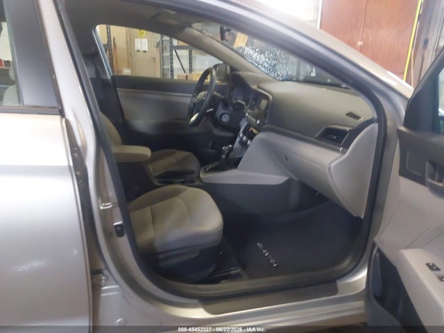 صورة 5 لـ 2020 Hyundai ELANTRA SE