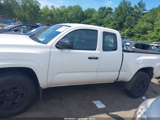 صورة 14 لـ 2018 Toyota TACOMA SR