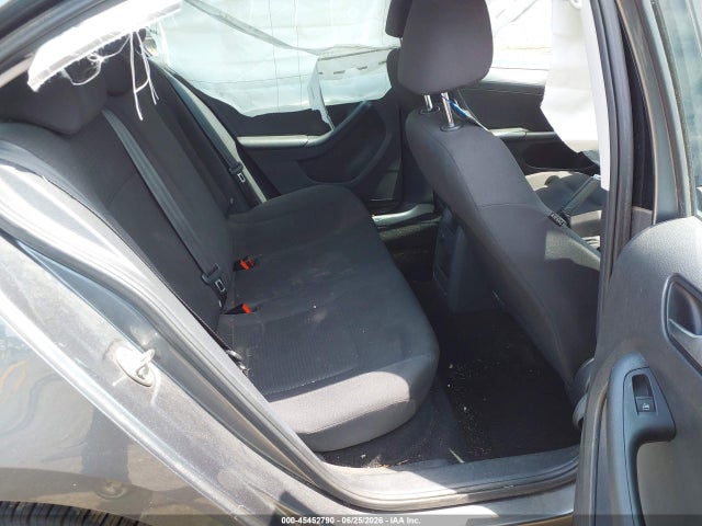 صورة 8 لـ 2016 Volkswagen JETTA 1.4T SE