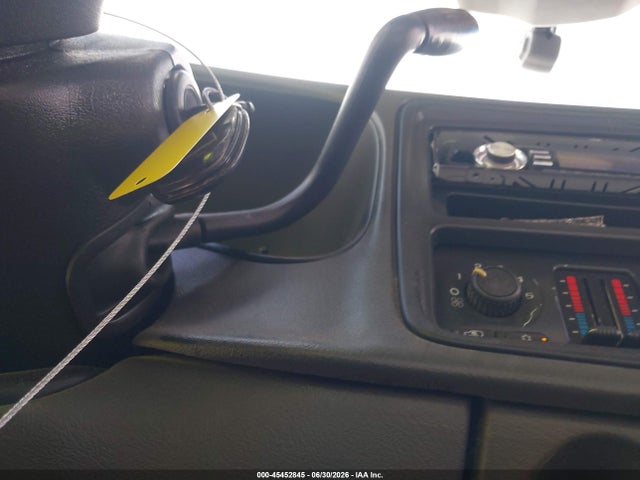 2005 GMC SIERRA 1500 SLE thumbnail 11