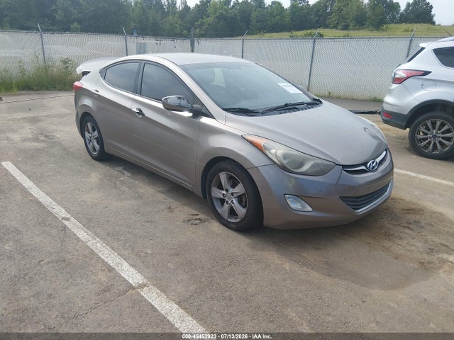 2013 HYUNDAI ELANTRA GLS