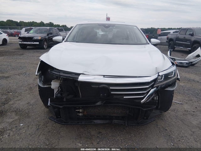 2021 VOLKSWAGEN PASSAT 2.0T SE 13
