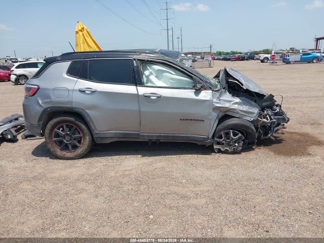 2019 JEEP COMPASS TRAILHAWK 4X4 13