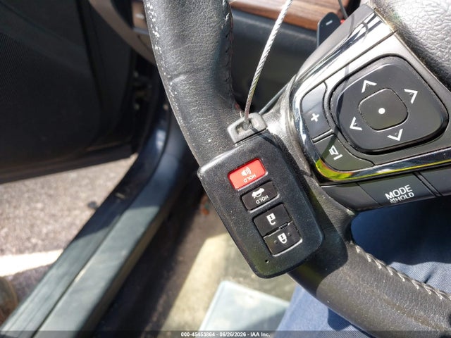 صورة مصغرة 11 لـ 2015 Toyota AVALON XLE