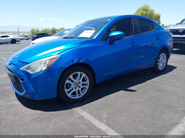 2017 Toyota YARIS IA — фото 2