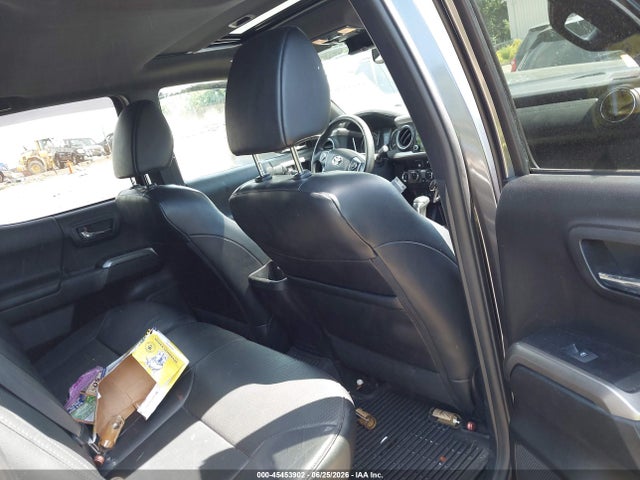 2021 TOYOTA TACOMA LIMITED 8