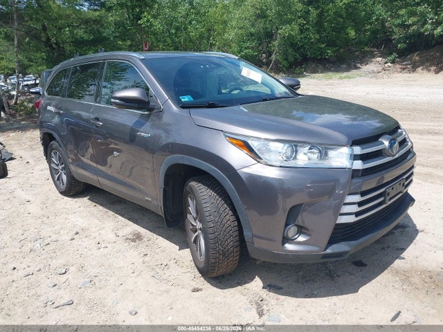 2019 TOYOTA HIGHLANDE XLE