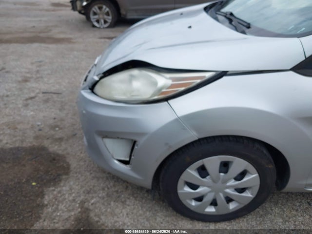 صورة 6 لـ 2012 FORD FIESTA SE