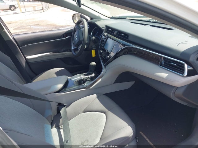 صورة 5 لـ 2018 Toyota CAMRY LE