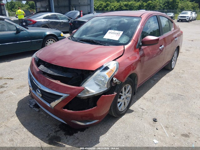 2016 Nissan VERSA 1.6 SV — фото 2