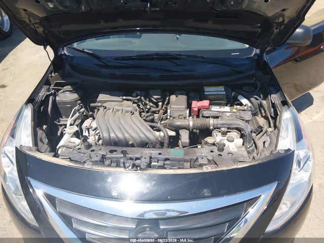 2015 Nissan VERSA 1.6 S+ 照片 10