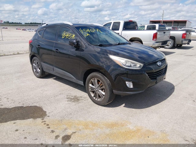 2015 HYUNDAI TUCSON SE