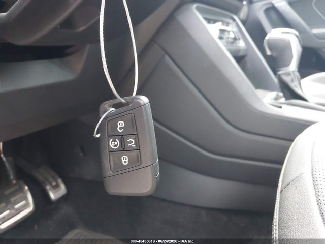 2023 VOLKSWAGEN TIGUAN 2.0T SEL R-LINE 11