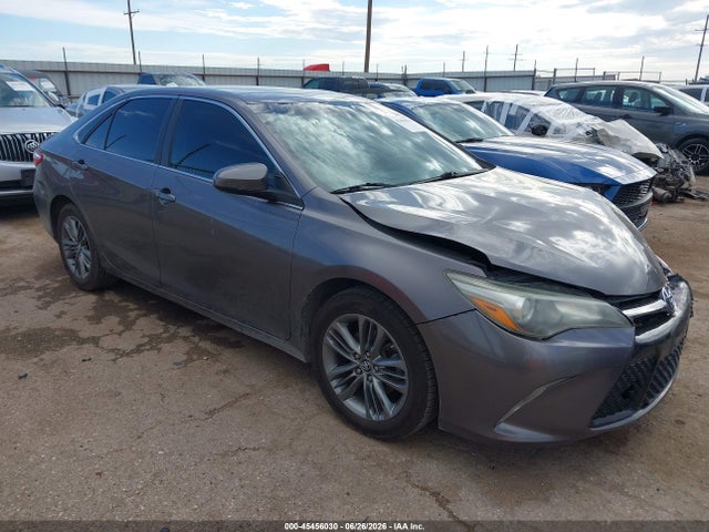 2016 TOYOTA CAMRY SE