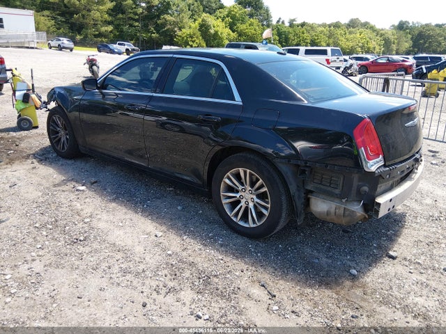 صورة 3 لـ 2017 Chrysler 300 TOURING