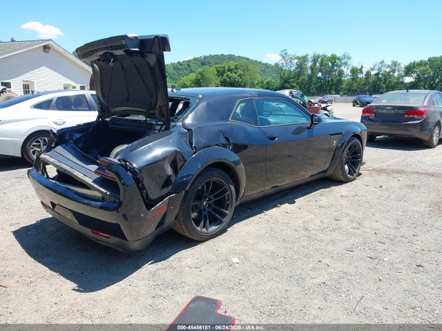 صورة 4 لـ 2023 Dodge CHALLENGER R/T SCAT PACK WIDEBODY