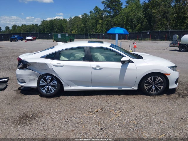صورة 13 لـ 2018 Honda CIVIC EX-T