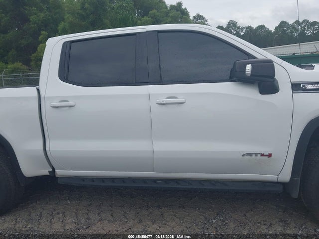 صورة 13 لـ 2025 GMC SIERRA 1500 4WD SHORT BOX AT4