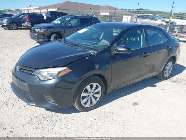 2015 Toyota COROLLA LE — фото 2