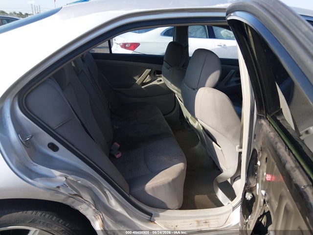 صورة 8 لـ 2011 Toyota CAMRY SE