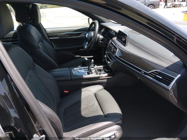 2017 BMW 740I 照片 5