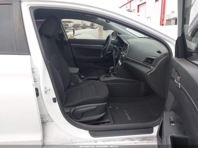 صورة 5 لـ 2019 Hyundai ELANTRA SE