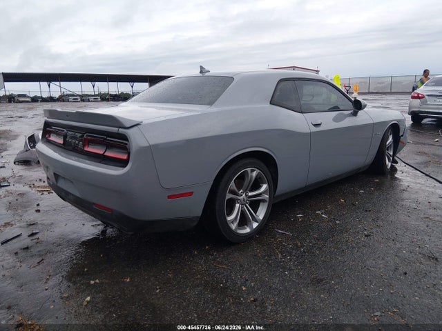 صورة 4 لـ 2021 Dodge CHALLENGER R/T