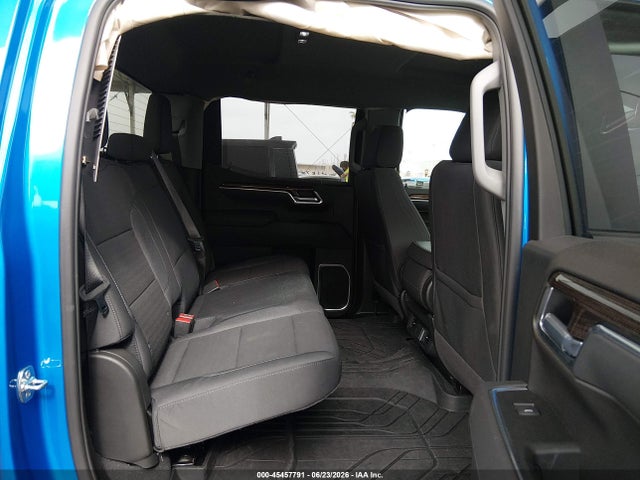 صورة 8 لـ 2026 Chevrolet SILVERADO 1500 4WD SHORT BED RST