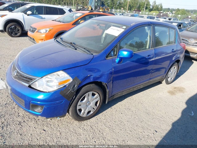 2011 Nissan VERSA 1.8S — фото 2
