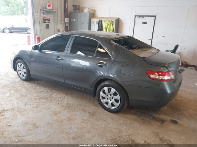 2011 Toyota CAMRY LE 照片 3