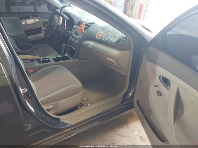2011 Toyota CAMRY LE 照片 5
