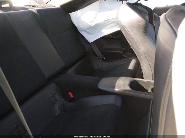 صورة 8 لـ 2015 Subaru BRZ LIMITED