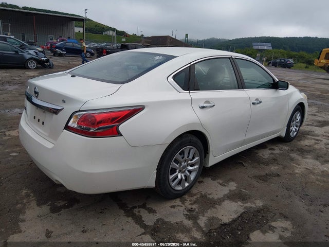 2015 Nissan ALTIMA 2.5 S — фото 4