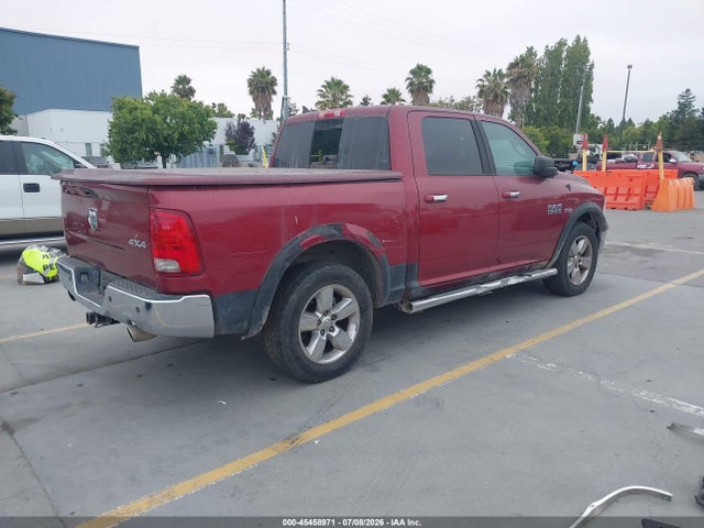 صورة 4 لـ 2015 RAM 1500 LARAMIE