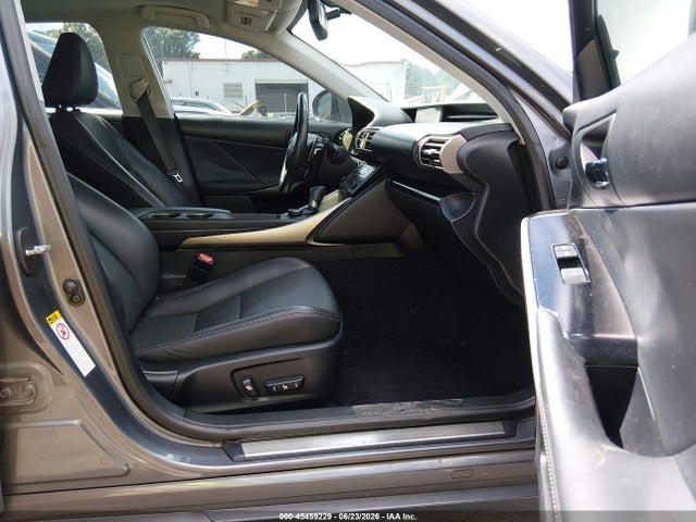 صورة 5 لـ 2014 Lexus IS 250