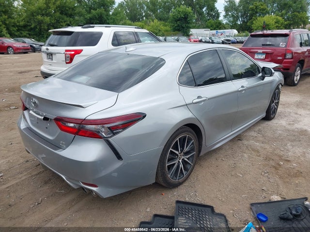 صورة 4 لـ 2021 Toyota CAMRY SE AWD