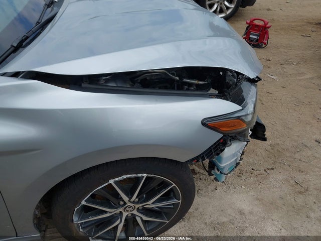 صورة 6 لـ 2021 Toyota CAMRY SE AWD