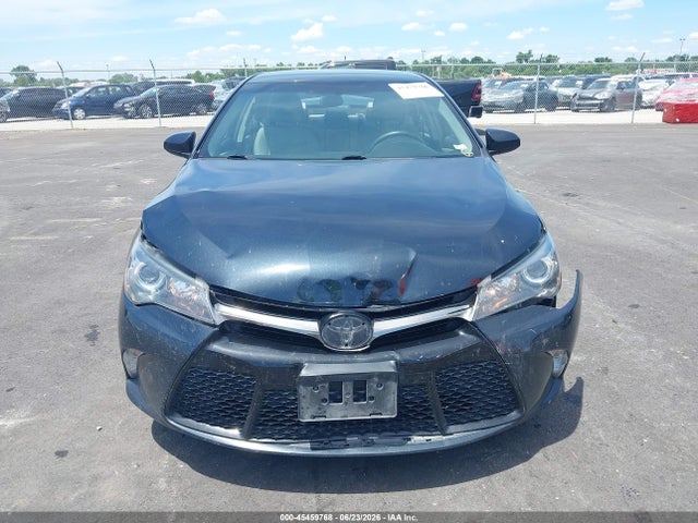 2015 Toyota CAMRY SE — фото 10