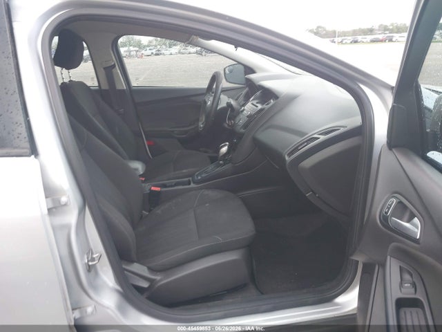 2016 FORD FOCUS SE 照片 5