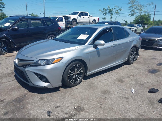 2020 Toyota CAMRY SE 照片 2