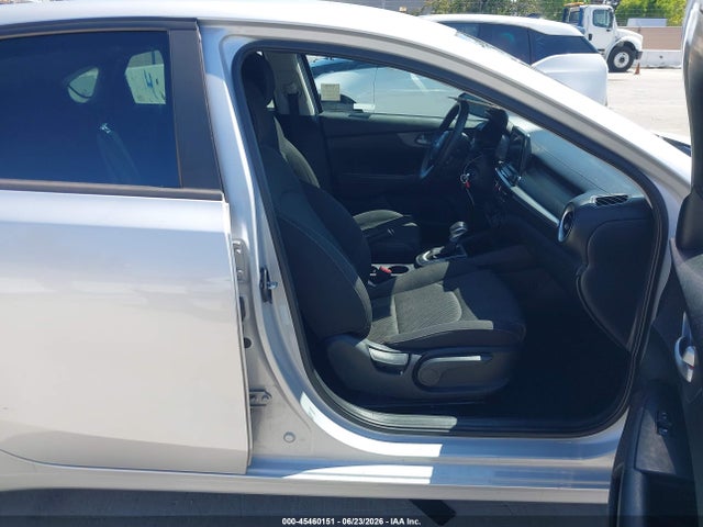 صورة 5 لـ 2019 KIA FORTE LXS